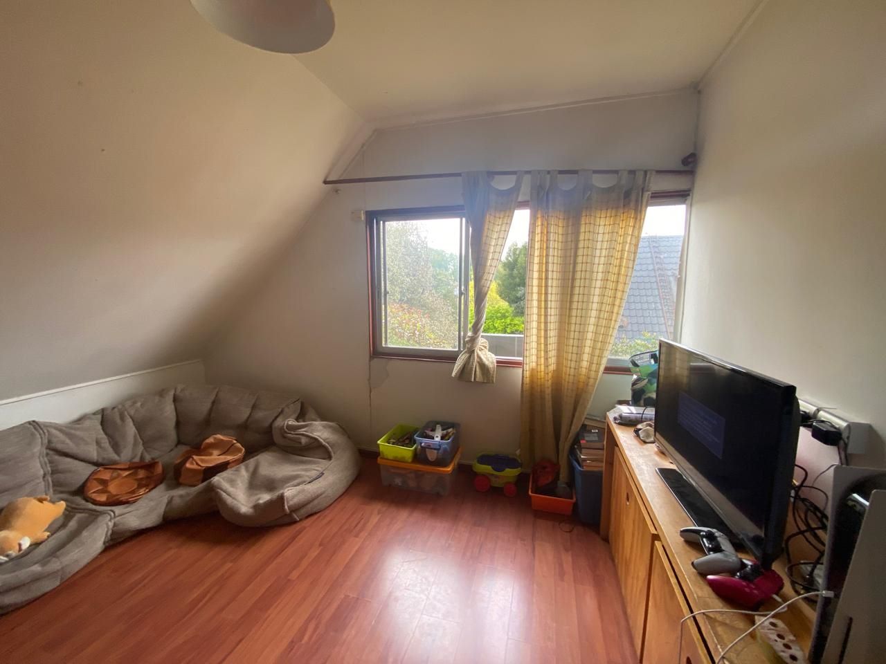 casa-para-uso-comercial-en-isla-teja-valdivia